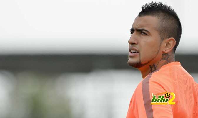 فيدال يشعر بالارهاق وقد يغيب عن مباراة ساسولو