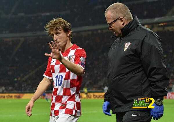صورة : الحزن يخيم على وجه مودريتش فور وصوله إلى مدريد ..!
