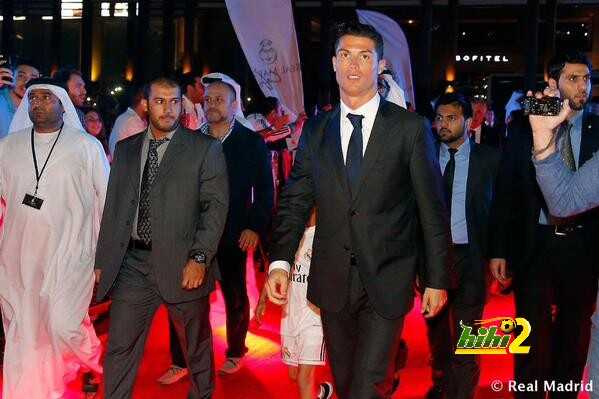 صور : شاهد نجوم ريال مدريد في حفل ‘Globe Soccer’
