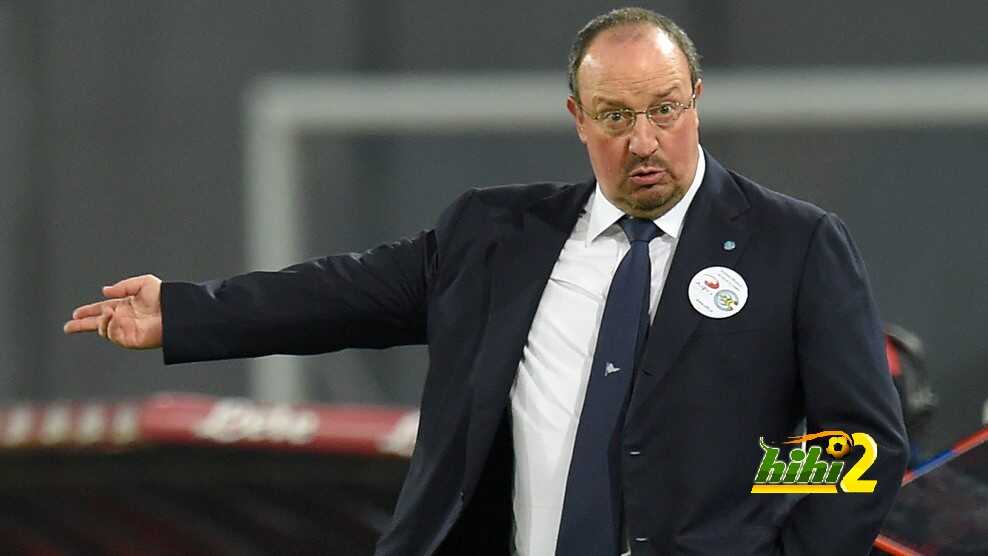 نابولي يسعى لتجديد عقد بينيتز