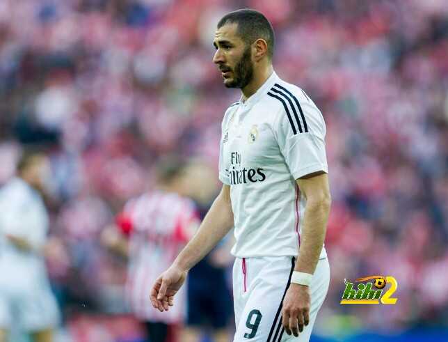 ليفربول يسعى للتعاقد مع بن زيما