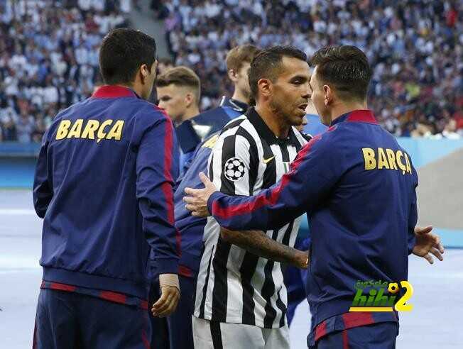تيفيز : أن أكون صديقا لميسي هذا لاينفع الصحف وإنما أن أكون عدوا له فهذا يجعلها تباع !