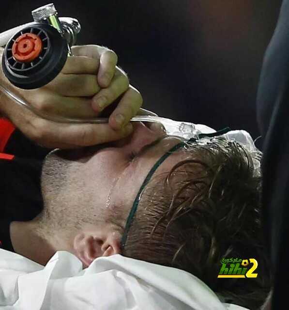 فترة غياب لوك شاو عن الملاعب