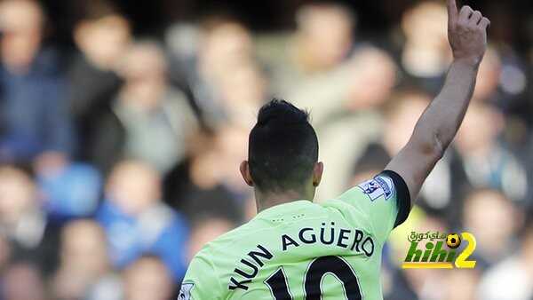 اجويرو لاعب شهر أبريل في الدوري الإنجليزي