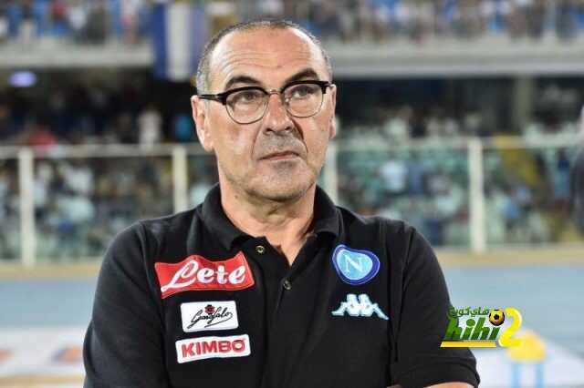 مدرب نابولي فضل جابياديني على بالوتيلي