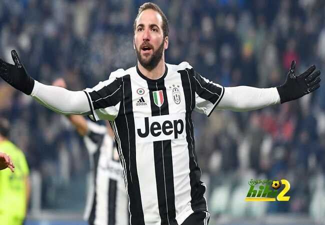 هيجواين: ميسي هو أفضل لاعب في التاريخ