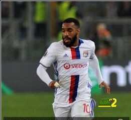 ارسنال يغري لاكازيت براتب كبير