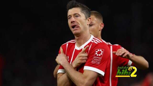 ليفاندوفيسكي يطالب بايرن ميونخ بالتعاقد مع مهاجم بديل