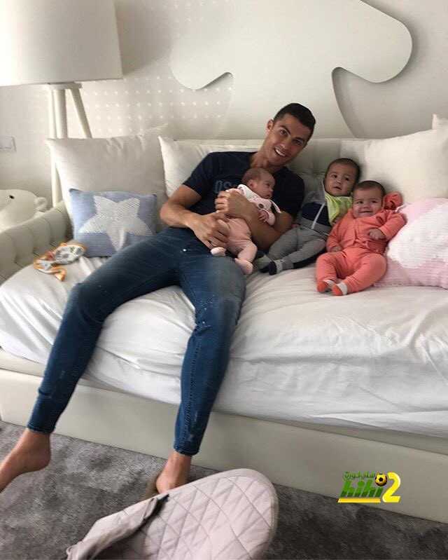 🔴رونالدو مع اطفاله