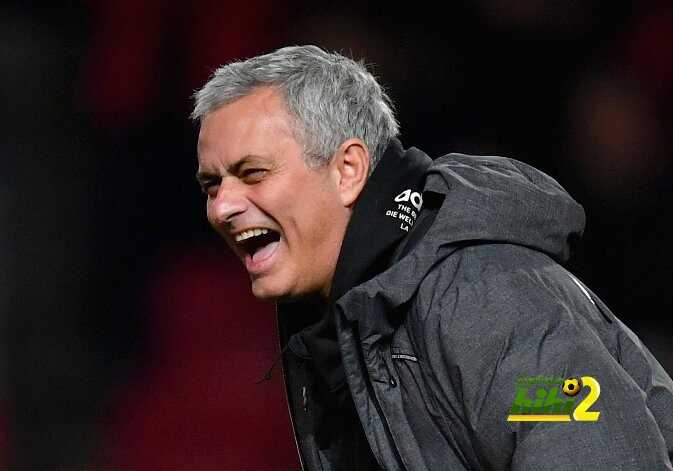 🔴التشكيلة الرسمية للمان يونايتد امام بيرنلى بالدورى