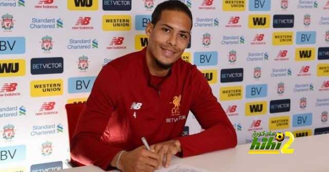 صور من تقديم فان ديك كلاعب لليفربول