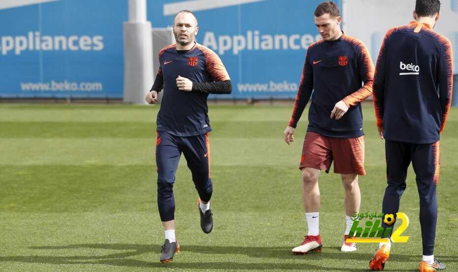 انيستا يشارك في تدريبات برشلونة ويقترب من المشاركة أمام تشيلسي