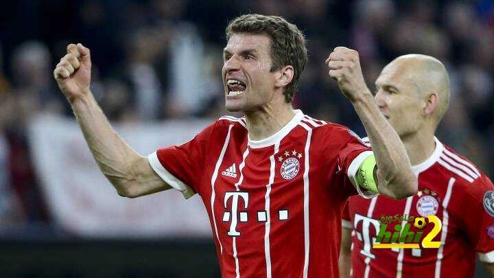 بايرن ميونخ يتقدم بهدفين على بوروسيا مونشنجلادباخ