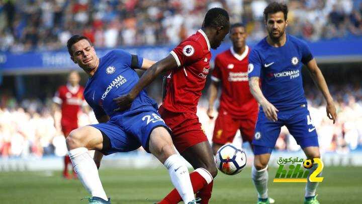 فيديو: جيرو يضرب ليفربول برأسية رائعة في الشوط الأول