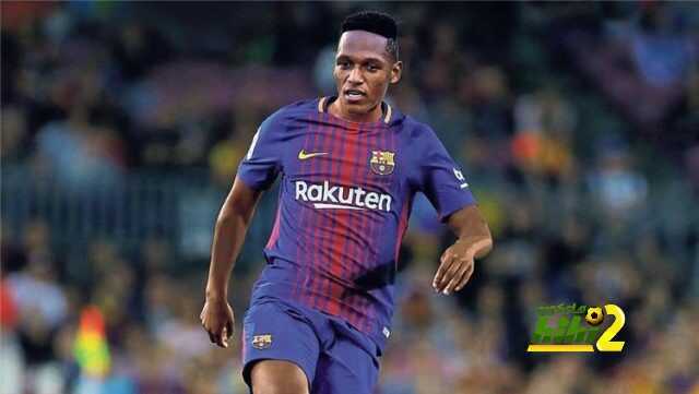 يارى مينا يتمسك بالبقاء فى برشلونة