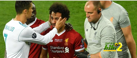 محمد صلاح يُطمئن عائلته ويؤكد مشاركته في كأس العالم