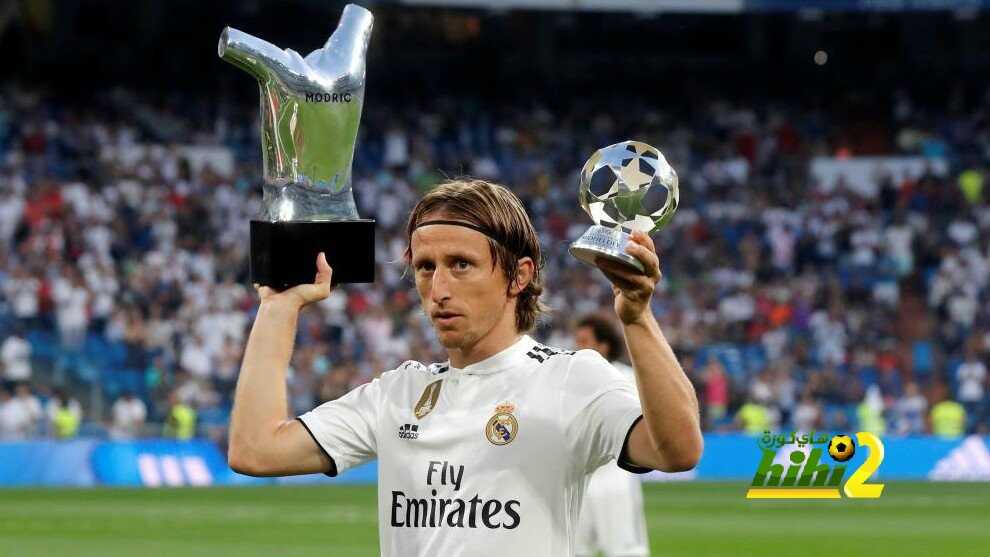 غرفة ملابس ريال مدريد تدعم مودريتش