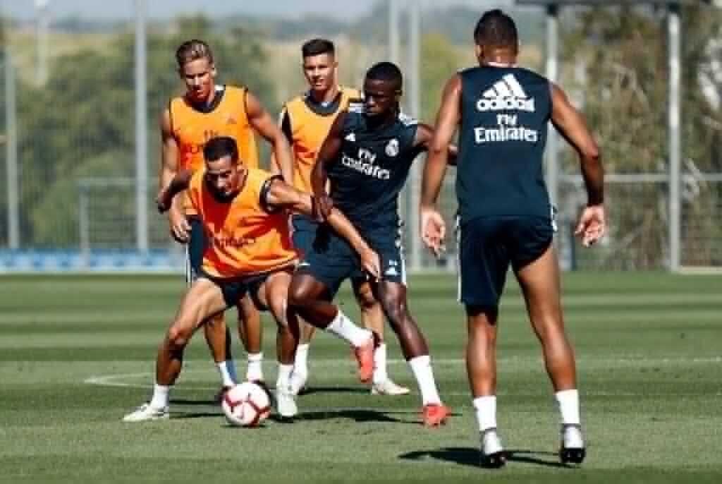 ريال مدريد يستعيد نجميه قبل ديربي العاصمة
