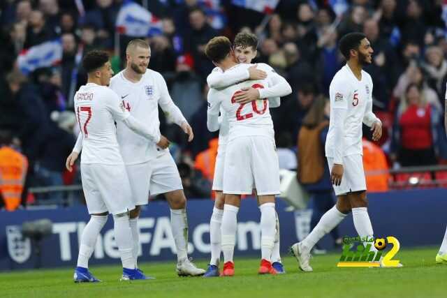 نيفيل : منتخب إنجلترا خالف التوقعات