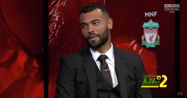 🔴أشلي كول  : أفضل لاعب واجهته هو ميسي