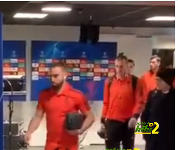 🔴  بعثة ريال مدريد تصل  إلى ملعب يوهان كرويف ارينا