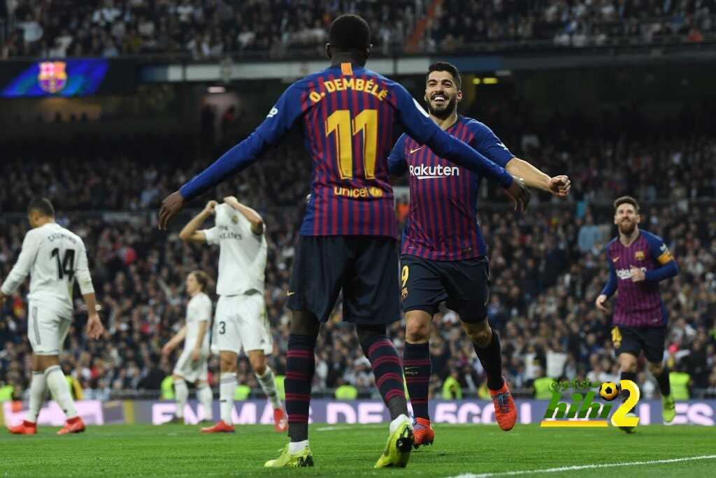 صورة : احتفال نجوم برشلونة في غرفة خلع الملابس بعد التأهل للنهائي