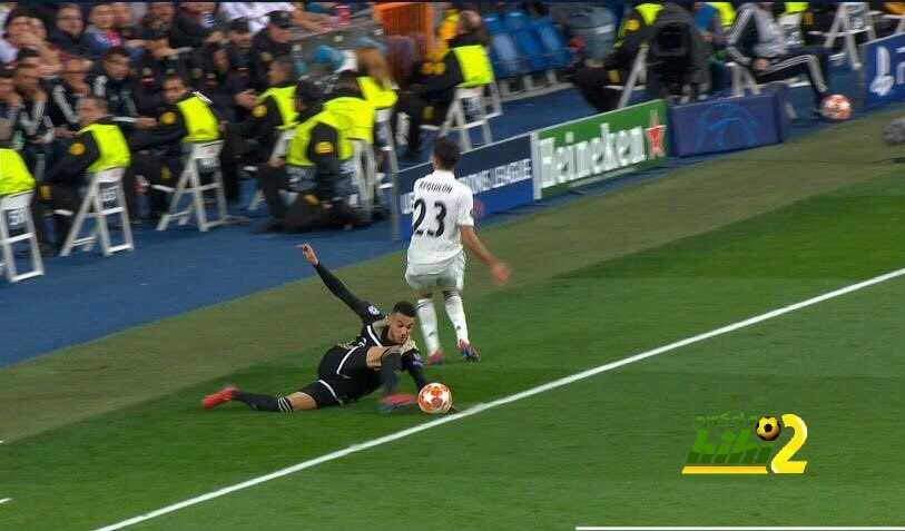 صورة : هل أخطأت الـvar في هدف أياكس الثالث ؟!