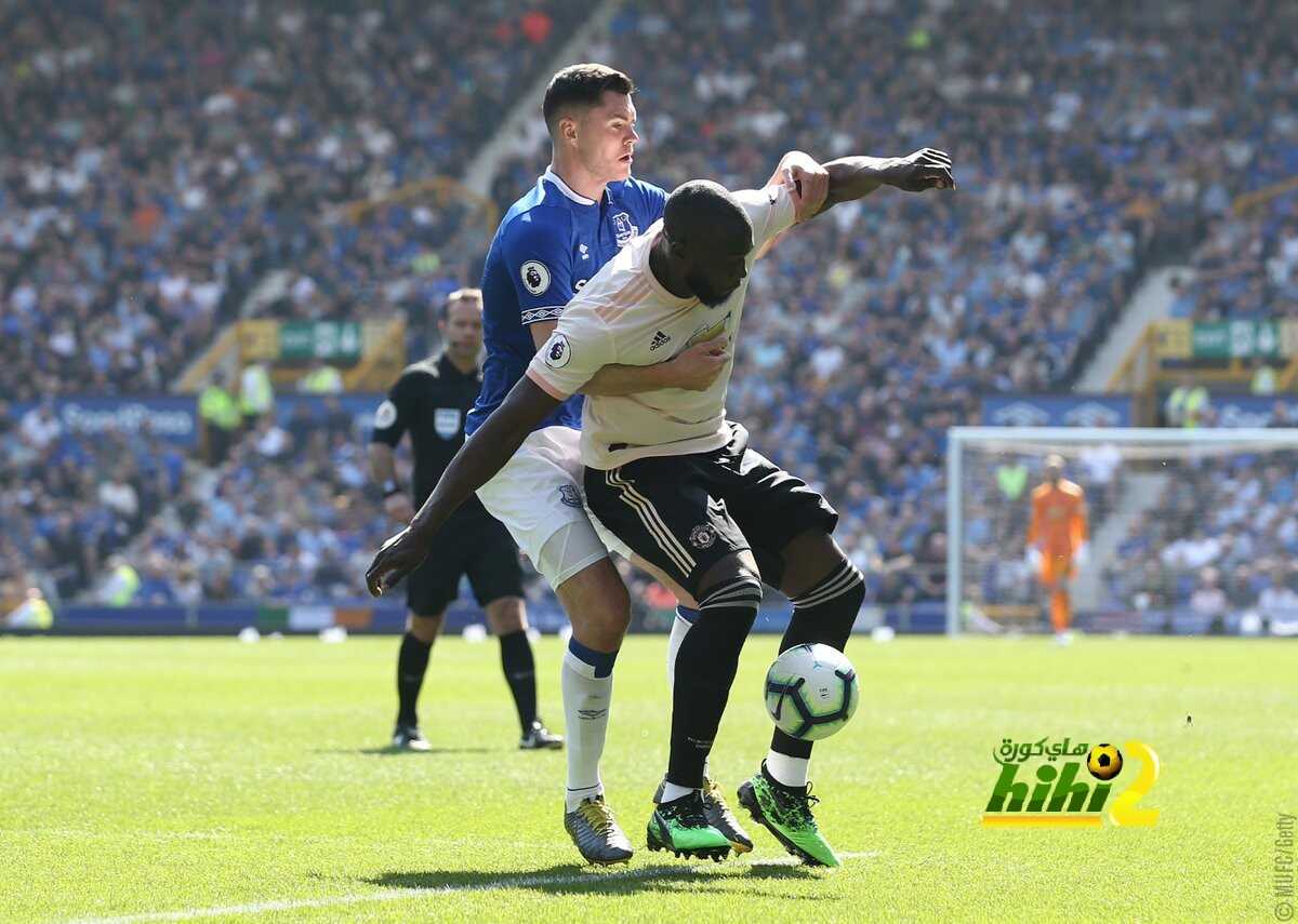 فيديو: إيفرتون يسحق مانشستر يونايتد برباعية