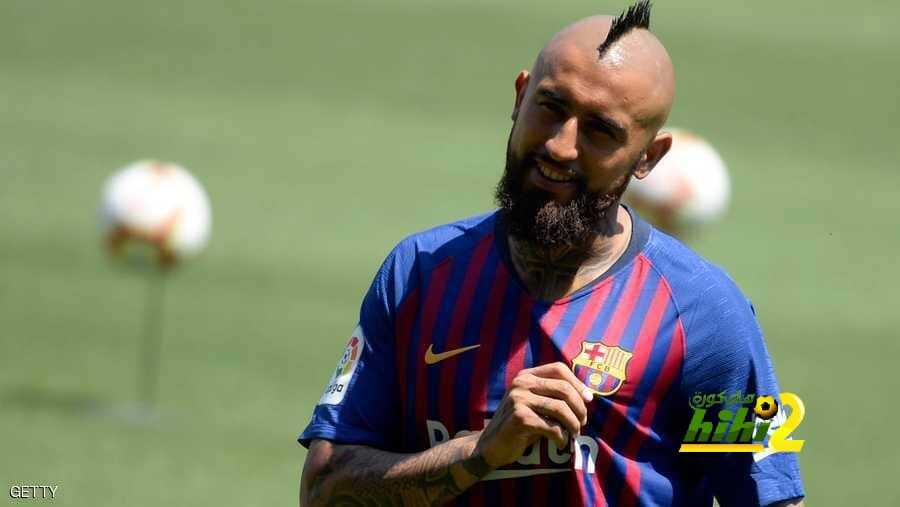 فيدال يتوج بالدوري الثامن على التوالي