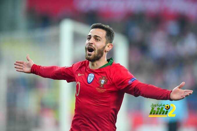 بيرناردو سيلفا يتوج بجائزة أفضل لاعب في البطولة