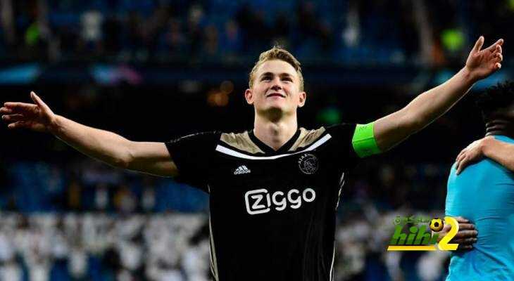 برشلونة يحدد بديل دي ليخت من ايطاليا