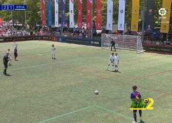 فيديو: جوهرة برشلونة يبدع بهدف خرافي بكلاسيكو الصغار