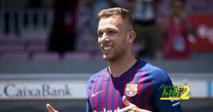 أرثر ينهي عطلته ويعود لتدريبات برشلونة