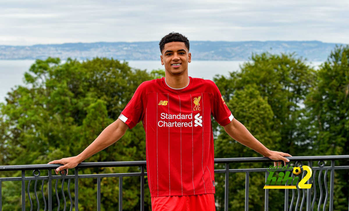 لاعب ليفربول يوقع على عقد طويل الأمد