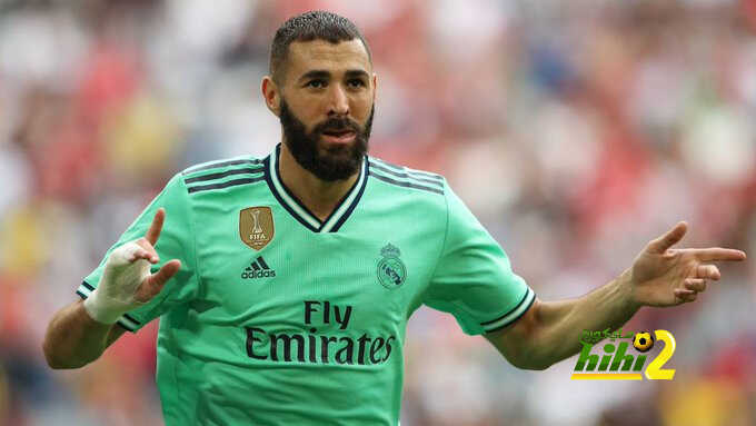بنزيما يضاعف أهدافه مع الريال منذ رحيل رونالدو .. فكيف سيكون الحال بعد التعاقد مع يوفيتش ؟