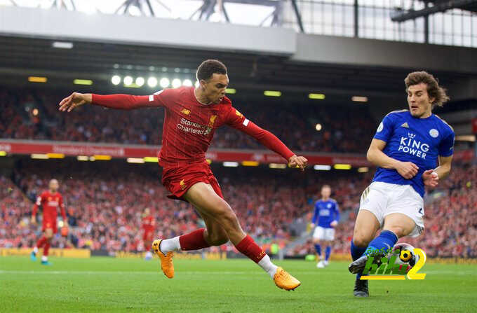 ليفربول يتقدم على ليستر سيتي بهدف في الشوط الأول
