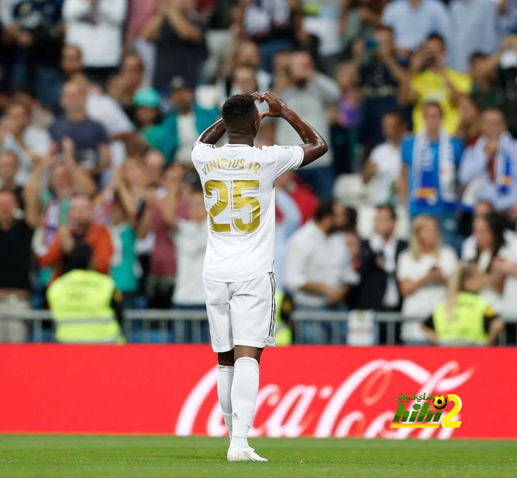 فينيسوس يعلن عن عشقه لريال مدريد عبر تغريدة مثيرة