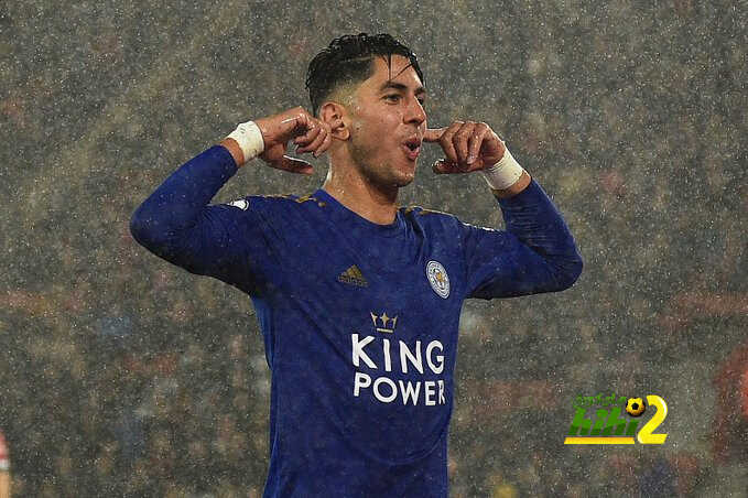 ليستر سيتي يعادل رقم مانشستر يونايتد