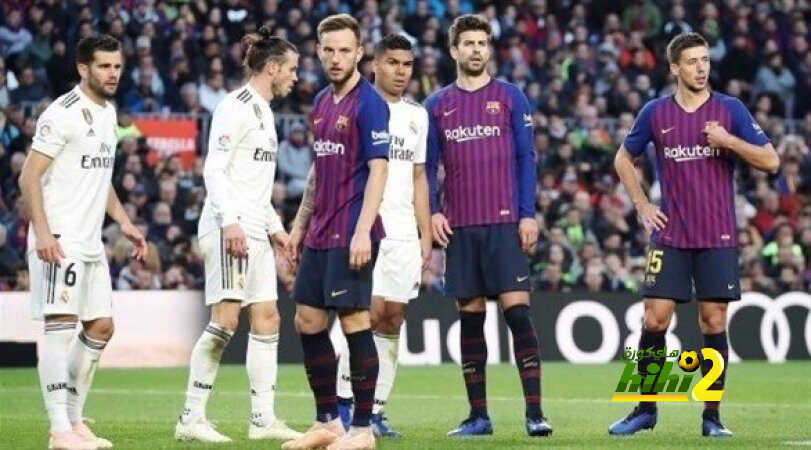 فيديو: وصول لاعبو برشلونة إلى كامب نو في الصباح