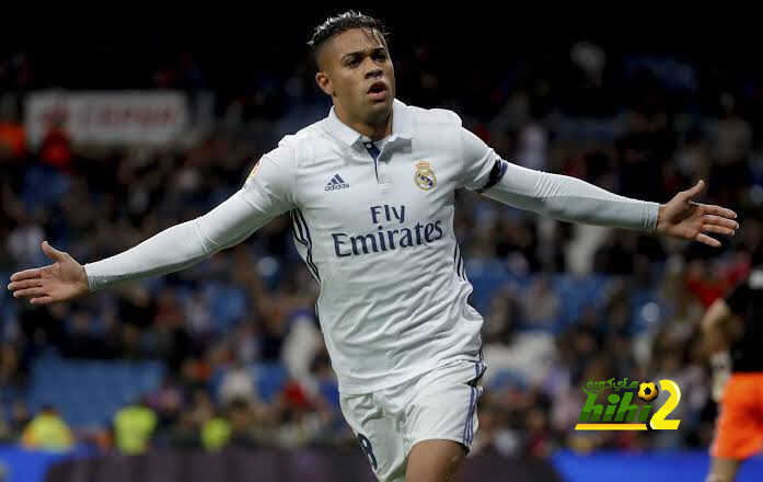 تقارير: الثنائي دياز يرفضان الرحيل عن ريال مدريد
