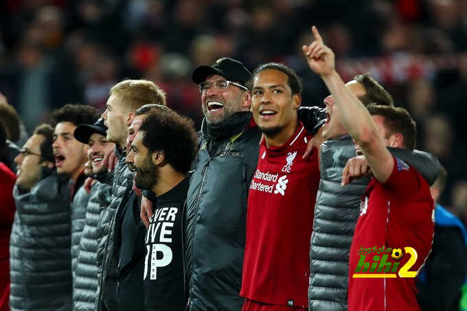 نجوم ليفربول يسيطرون على التشكيلة الأفضل في البريميرليج