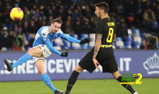 برشلونة وريال مدريد يتحركان لمنع رويز من التجديد لنابولي!
