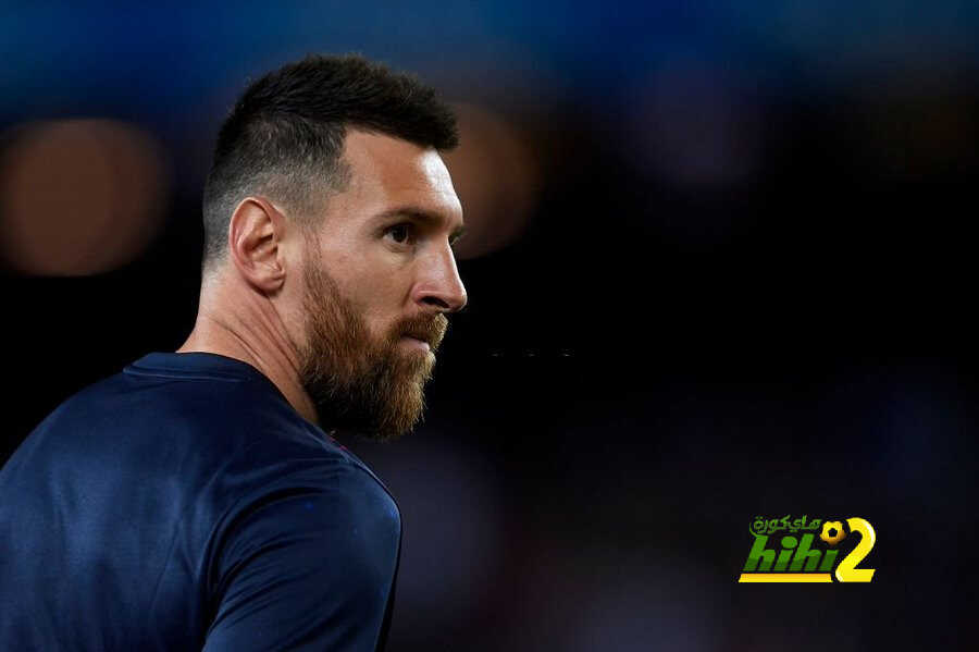 ماذا دار بين ميسي ووالده بشأن الرحيل عن برشلونة ؟