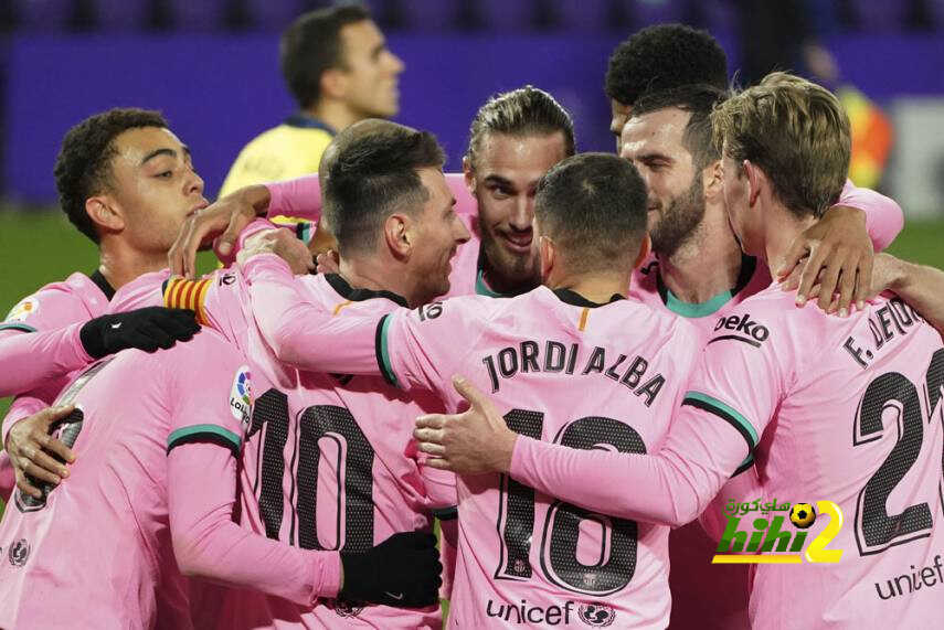 صورة: قمصان برشلونة على مر التاريخ