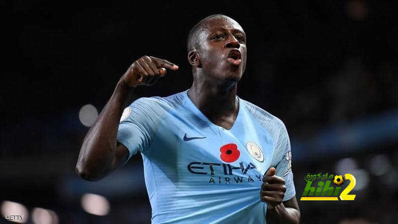 ماذا فعل ميندي خلال 4 سنوات مع مانشستر سيتي؟