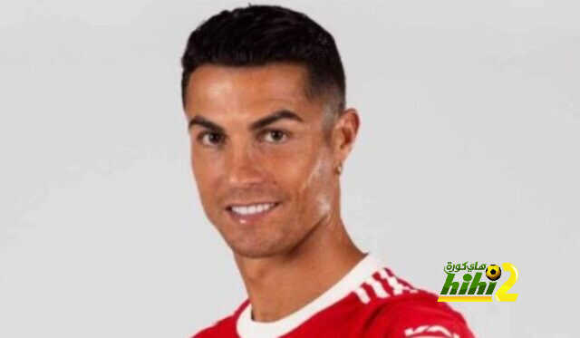 الصور الأولى لكريستيانو بقميص مانشستر يونايتد