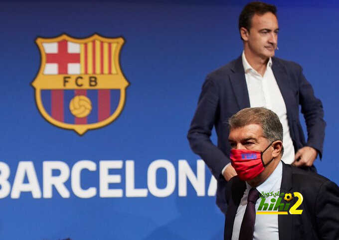 كيف تحول ريفيتر من بطل برشلونة إلى مخرب النادي