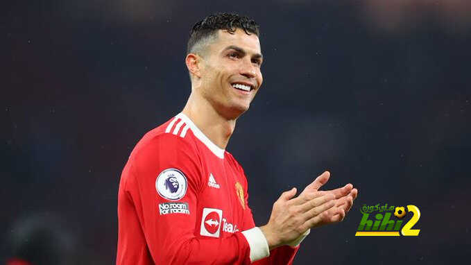رونالدو يعرض خدماته على ميلان