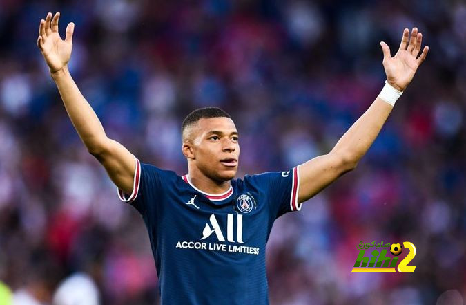 فيديو: من المدرجات .. احتفال الجماهير بهدف مبابي