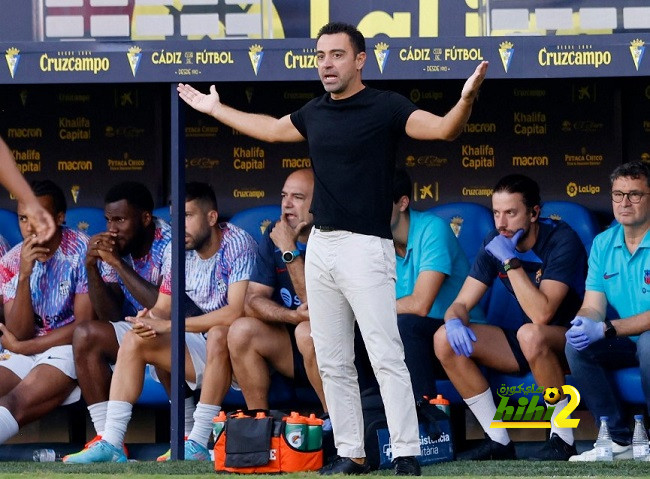 هل يقود تشافي برشلونة لنفس نجاحات زيدان مع ريال مدريد ..؟!